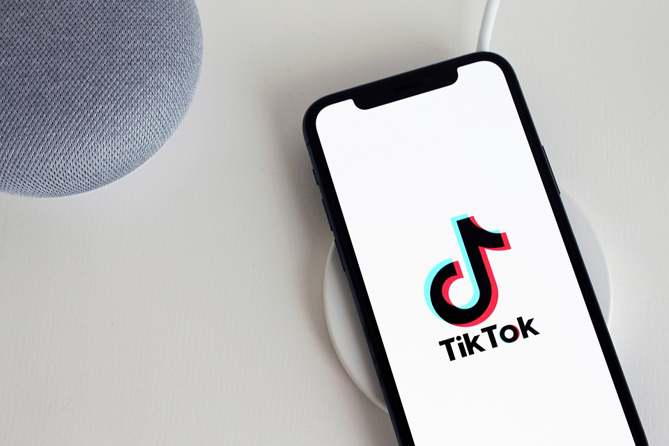 tiktok-5064078_960_720.jpg