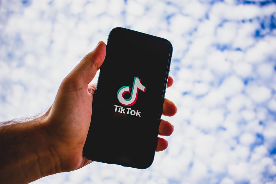 tiktok-5323005_960_720.jpg